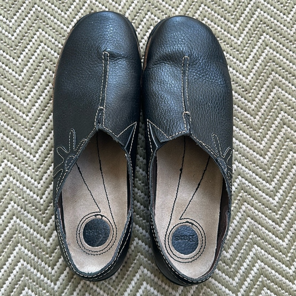 Bass 9 Go-to-Comfort EUC LIKE NEW Colton Leather Loafers  Black / Dark Brown..? - Picture 2 of 9